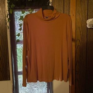 Old Navy turtle neck shirt